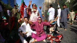 Imran Khan: Mass protests across Pakistan after ex-PM arrest