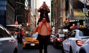 Manhattanhenge: New Yorkers gather for city spectacle