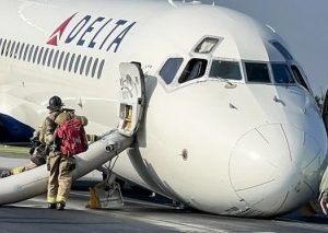 Delta flight makes emergency landing without nose gear after malfunction