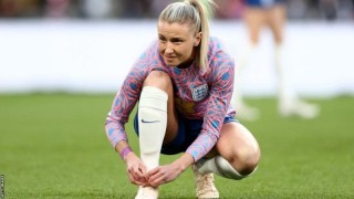 Football boot issues reported by 82% of female players