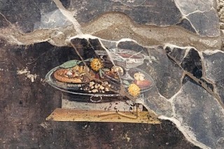 Pie in the sky! A wall painting found in Pompeii doesn't depict Italy’s iconic dish