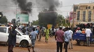 After President Bazoum was overthrown, the ruling party's headquarters was attacked in Niger.