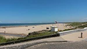 Algae: Red-flag bathing ban lifted at north coast beaches