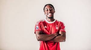 Anthony Elanga Manchester United signs a Swedish forward for Nottingham Forest