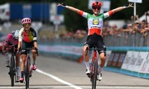 Giro d'Italia Donne 2023 Elisa Longo Borghini claims emotional home win on stage four