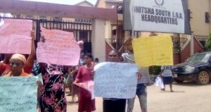 Hundreds Of Anambra State Traders Protest Against Planned Demolition Of Shops