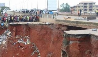 350 Buildings Threatened By Gully Erosion, Cuts Federal Road In Anambrajpeg