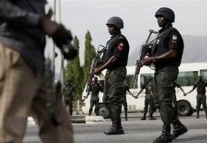 Intoxicated Lagos policemen break into a shop in Lekki, arrest the employee, and prepare chargesJPEG