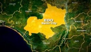 A 52-year-old guy from Edo perishes in a battle with a creditor