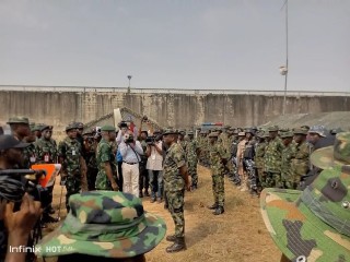 Go After Criminals In Lagos, Ogun - Army Chief Lagbaja Charges Soldiers