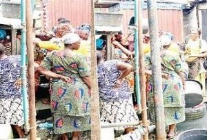 Residents of Makoko criticize the absence of potable water