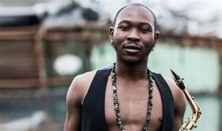 Seun Kuti chastises Nigerians for attempting to cancel him due to an epic slap