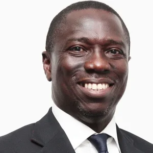 Edo Governorship Aspirant Engages Interpreter To Declare Ambition Before kinsmen