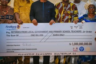 Gov Akeredolu Has Flagged Off N1bn As A Gratuity To Teachers Who Retired In 2011