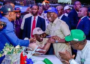 Edo 2024: Shaibu Kneels As He Reunites With His ‘Father’, Oshiomhole (Photos)