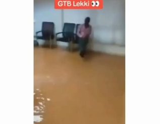 GT Bank Lekki Flooded After A Heavy Downpour (Video)