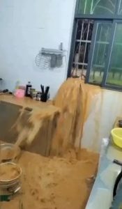 House Owner Shares The Moment Flood Invaded His House (Video)