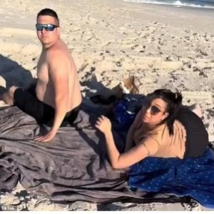 Moment Nine-Months Pregnant Woman Catches Husband With His Mistress On Beach (video)