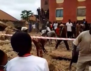 Three Trapped, Two Rescued As Building Collapses In Osun (video)