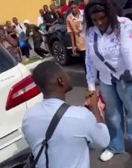 Young Man Left Embarrassed After Girlfriend Rejected His Proposal On Campus (Video)