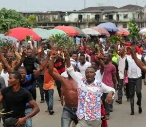 Angry Youths Burn Down Bauchi Palace Over Fresh Killing