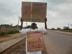 Elderly man hits the streets of Kano to begin protest