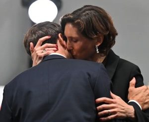 French President Macron’s ‘steamy’ embrace and kiss with his sports minister at the Olympics raises eyebrows (photos)