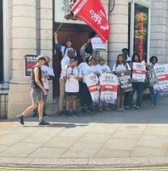 Nigerians In UK Kick Off #EndBadGovernance Protest In London, Demand Change (Photos)