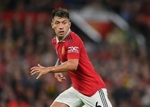 Lisandro Martínez Strikes to Secure Lackluster Man United Win at Fulham