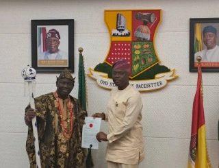 Seyi Makinde Presents Instruments Of Office To The New Alaafin Of Oyo