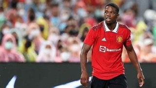 Man United's Malacia joins PSV on loan