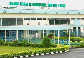 FG shuts Enugu Airport over bad runway