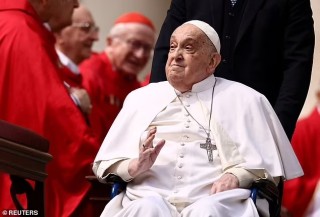 Pope Francis’ doctor reveals his final moments