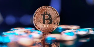Bitcoin Smashes Past $124K For First Time